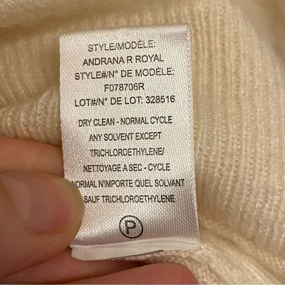 Theory F078706R white ivory 100% cashmere sweater classic minimalist crew neck L - Picture 5 of 8